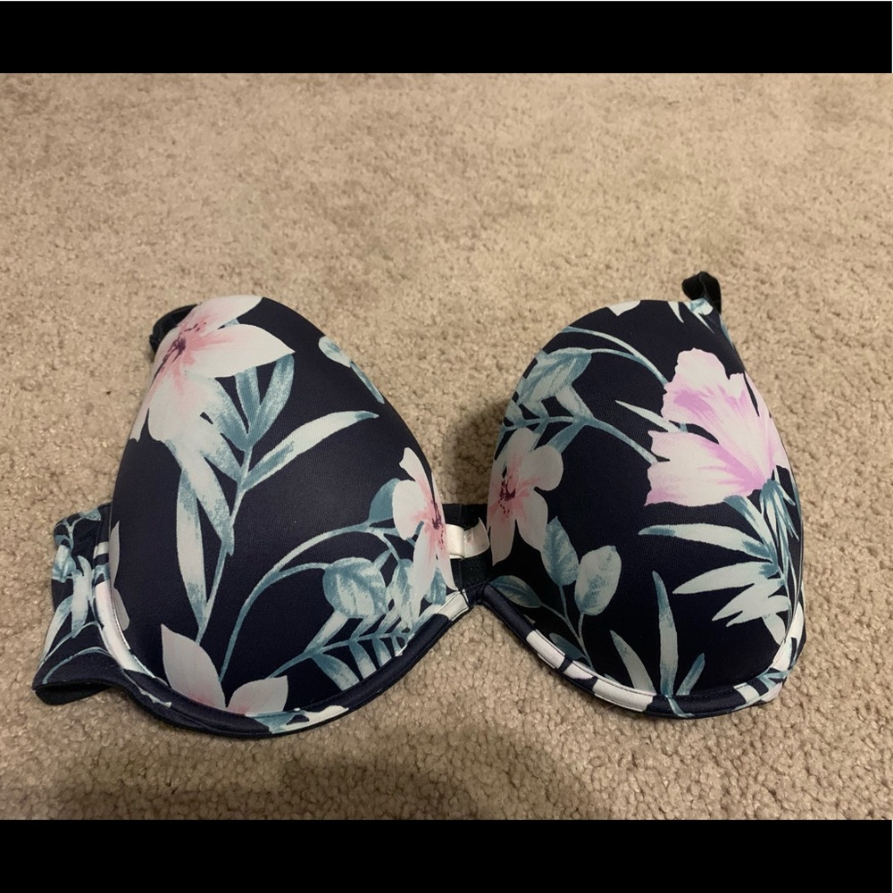 Victoria secrets bra